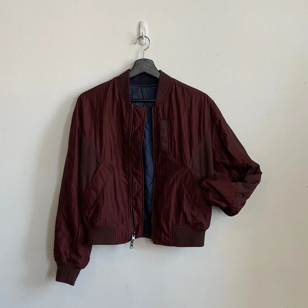 NWOT Vince REVERSIBLE 5-pkt Flight Jacket Navy Quilted and Merlot Patchwork - Picture 1 of 12